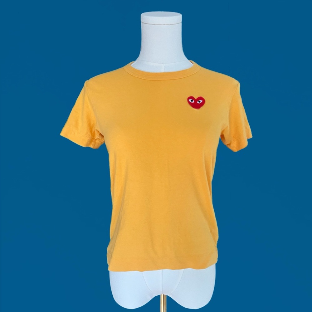 COMME DES GARÇONS CDG PLAY 〰️ Golden Yellow Heart T-Shirt